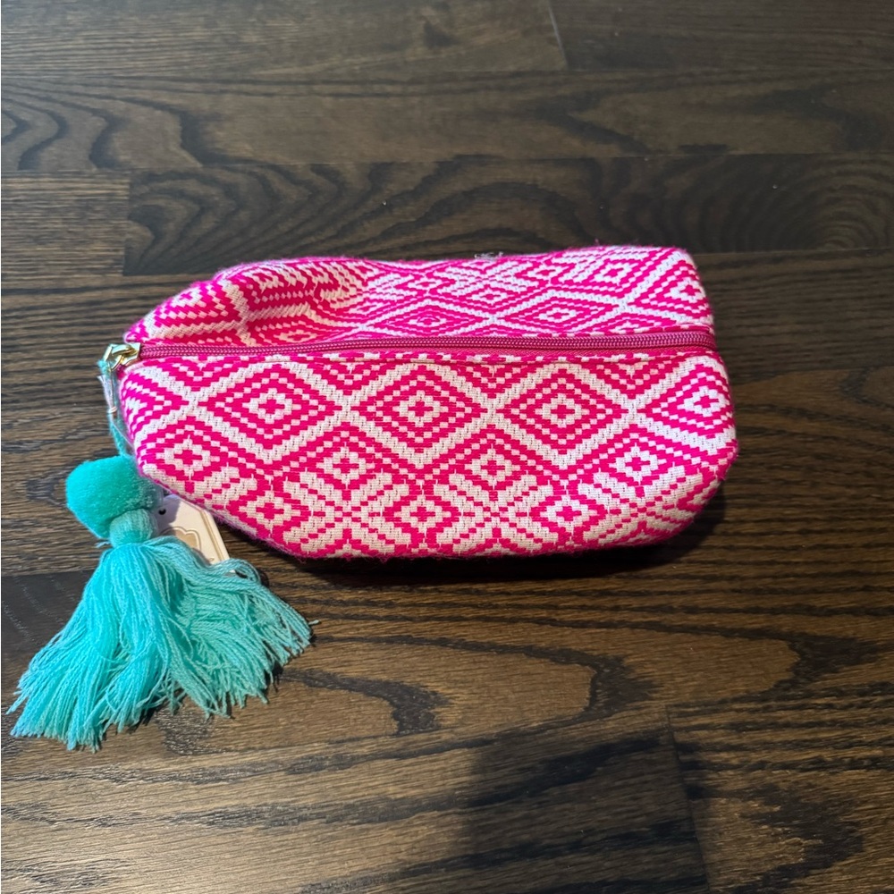 Pink Geometric Pattern Clutch